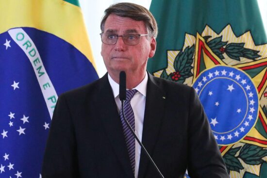 Bolsonaro volta a convocar apoiadores para manifestação