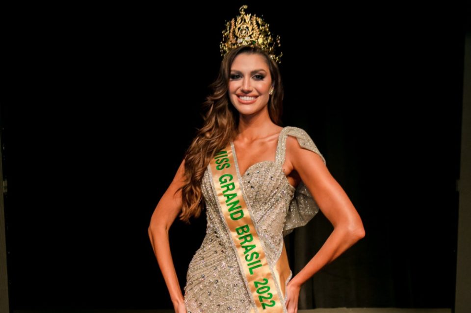 Isa Menin vence o Miss Grand Brasil e vai à Indonésia