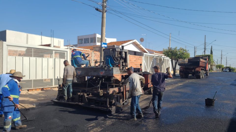 Prefeitura conclui recape da rua Lazarino Casadei