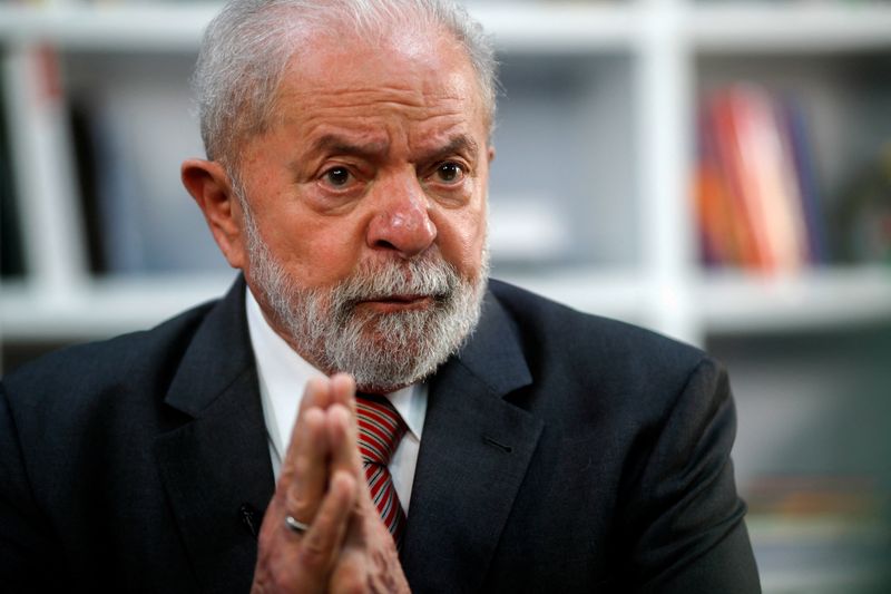 Propaganda de Lula vai atacar ‘caráter eleitoreiro’ de auxílio Brasil