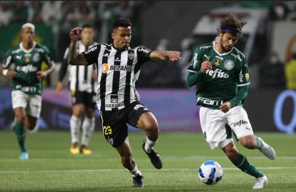 Palmeiras elimina Atlético nos pênaltis e vai à semifinal