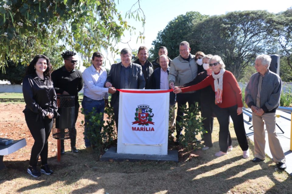 Prefeito Daniel entrega a revitalização da pista de cooper em Nóbrega