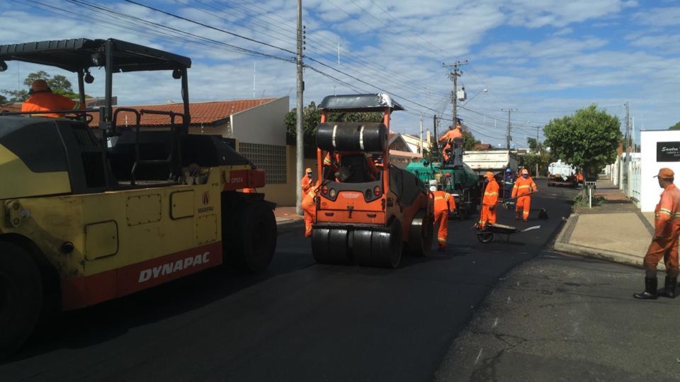 Contrato de R$ 1,6 mi prevê recapeamento de seis ruas