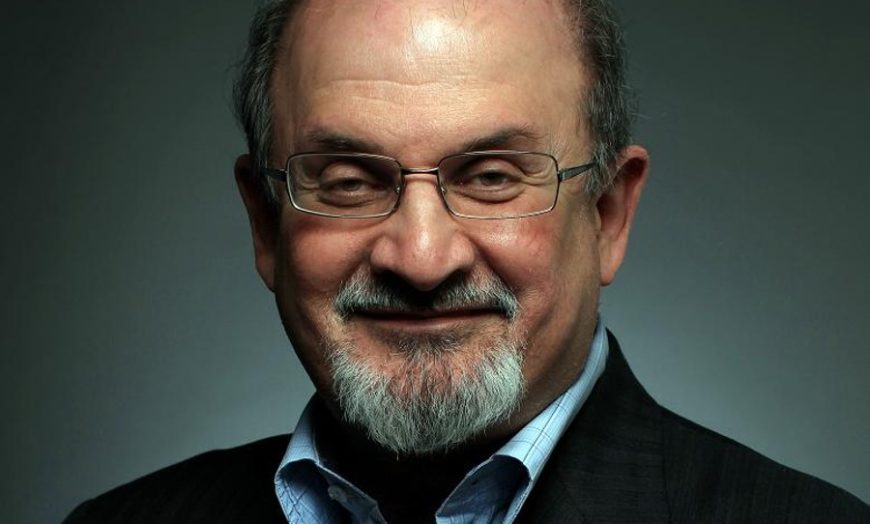 Salman Rushdie pode perder um olho após ataque