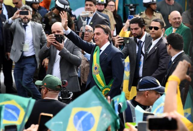 Campanha de Bolsonaro recebe 300 mil doações em Pix