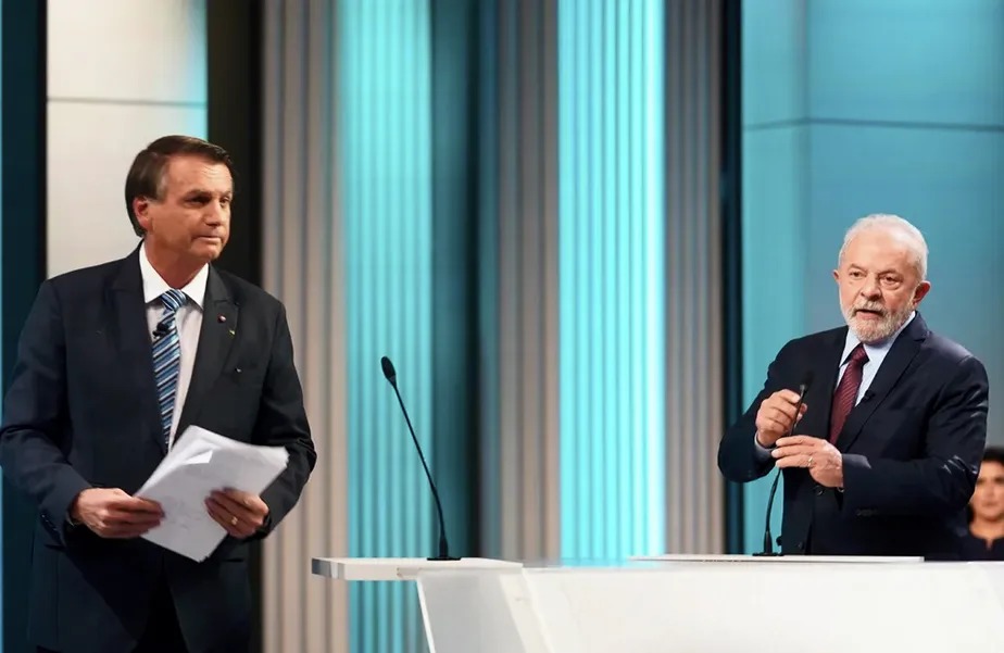 Lula e Bolsonaro trocam acusações no debate da Globo