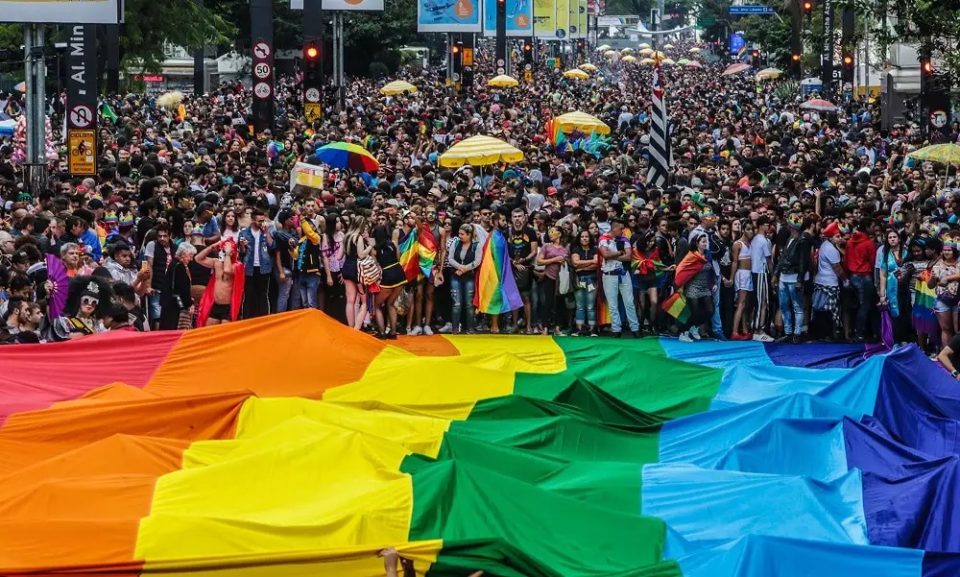 Brasil tem 9% da população identificada como LGBT+