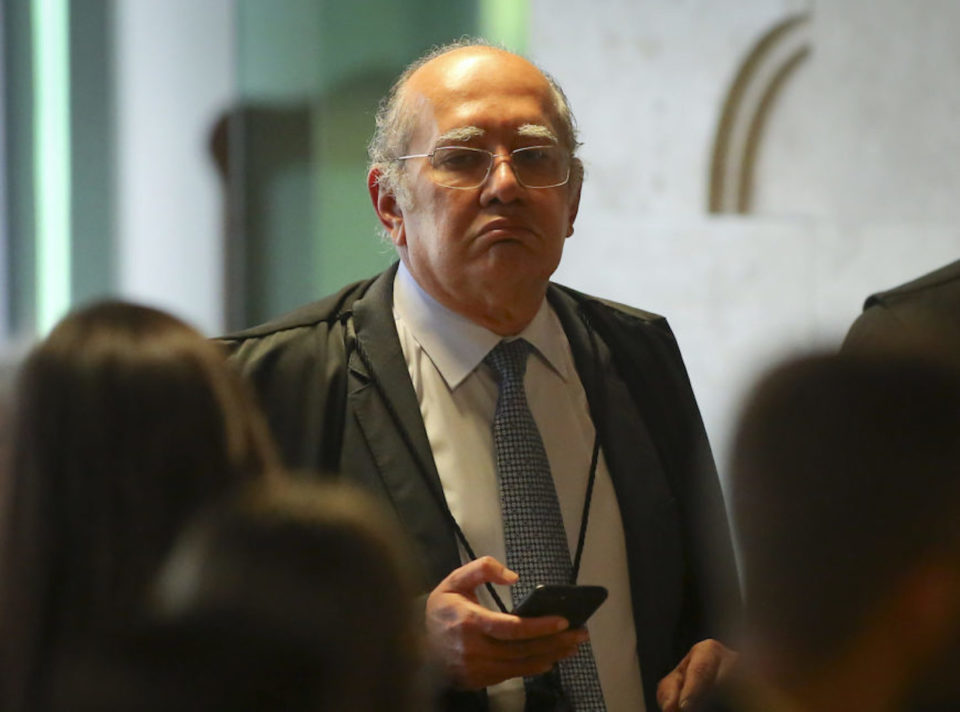 Gilmar Mendes suspende ação fiscal de R$ 15 milhões contra Lula