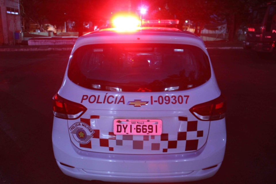 Adolescentes são detidos durante roubo na zona Oeste