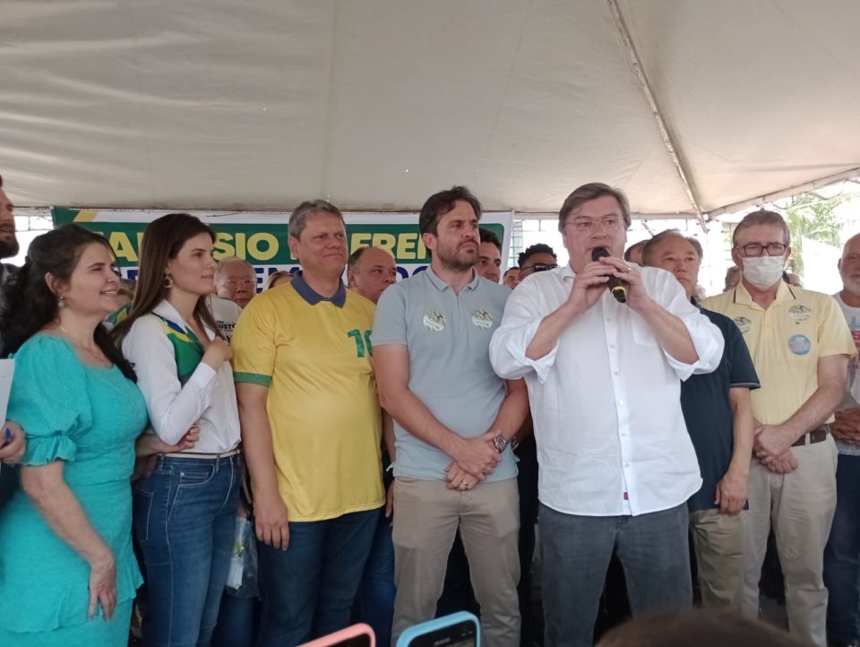 Prefeito Daniel Alonso anuncia saída do PSDB e se filia ao PL