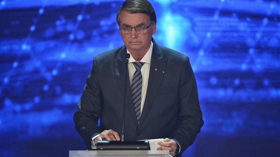 Bolsonaro confirma que vai a debate do SBT, Estadão e CNN