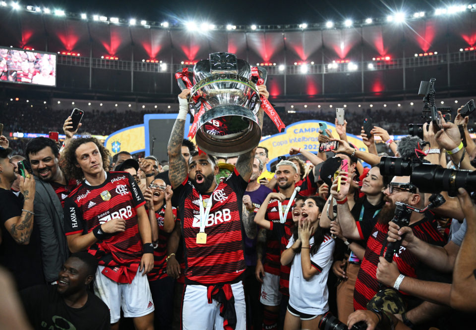 Flamengo bate Corinthians e conquista Copa do Brasil