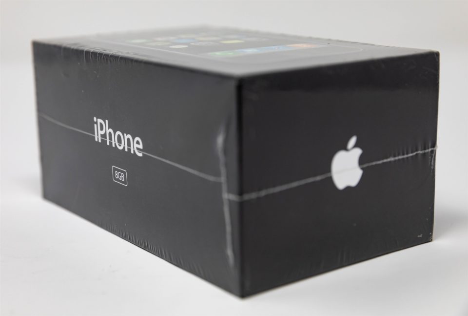 iPhone intacto de 2007 é leiloado por US$ 39 mil