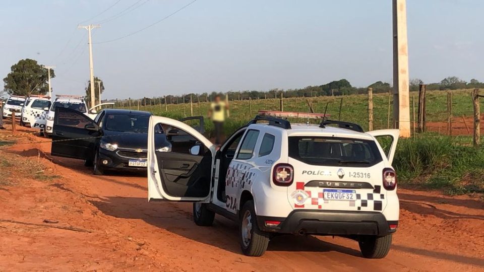 Homem rouba carro na região e acaba morto em troca de tiros