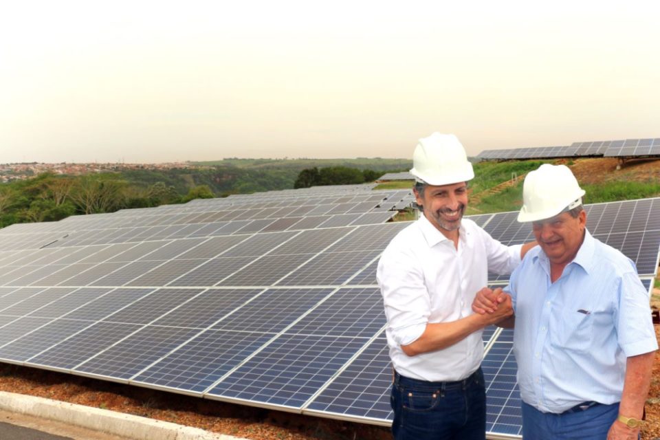 Unimar inaugura usina fotovoltaica com a presença do ministro do Meio Ambiente