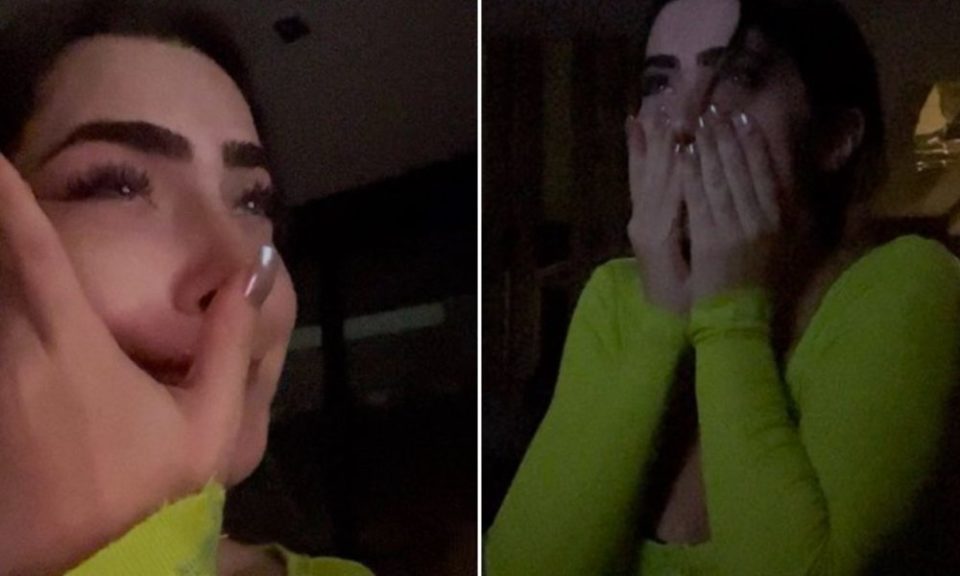 Jade Picon se emociona ao ver cena de nascimento de Chiara