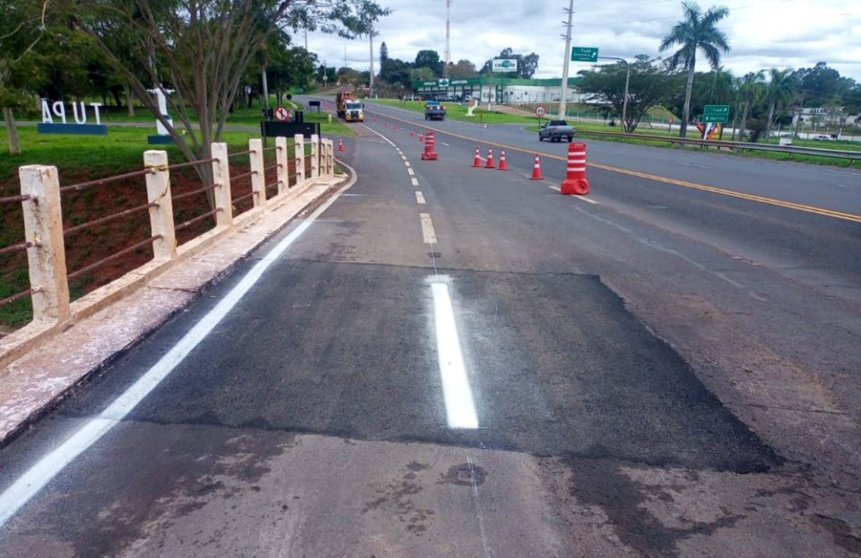 Concessionária conclui reparo no pavimento de acesso a Tupã