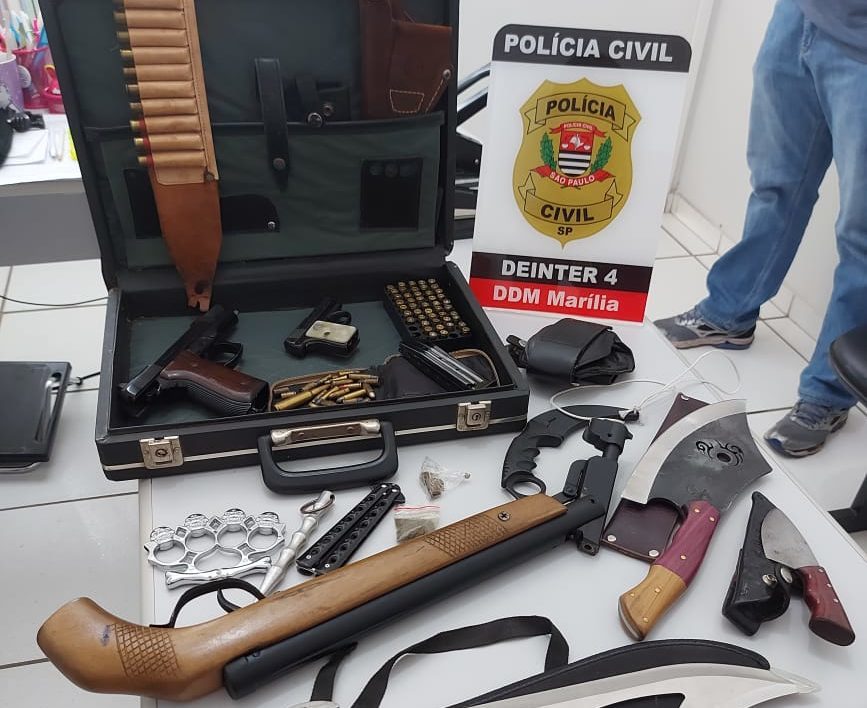 Ocorrências com armas crescem e caem as com drogas