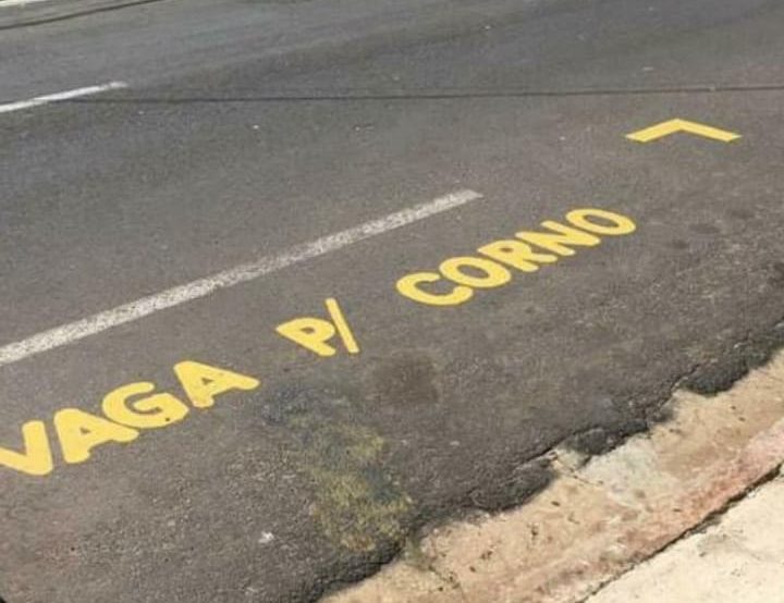 Pintada em Garça, ‘vaga para corno’ viraliza