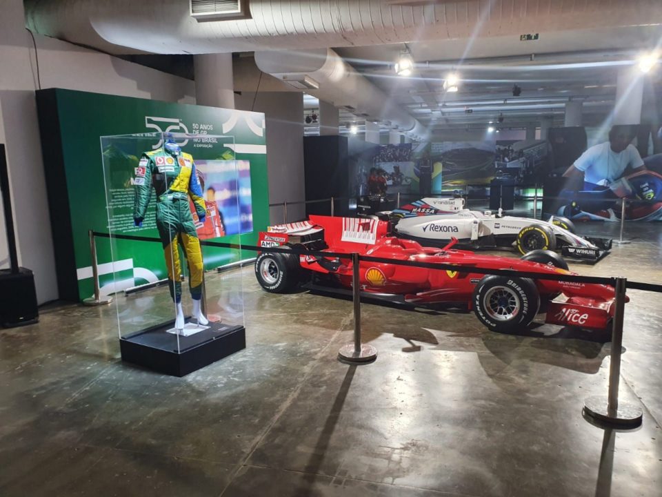 Fórmula 1 celebra 50 anos no Brasil com exposição interativa