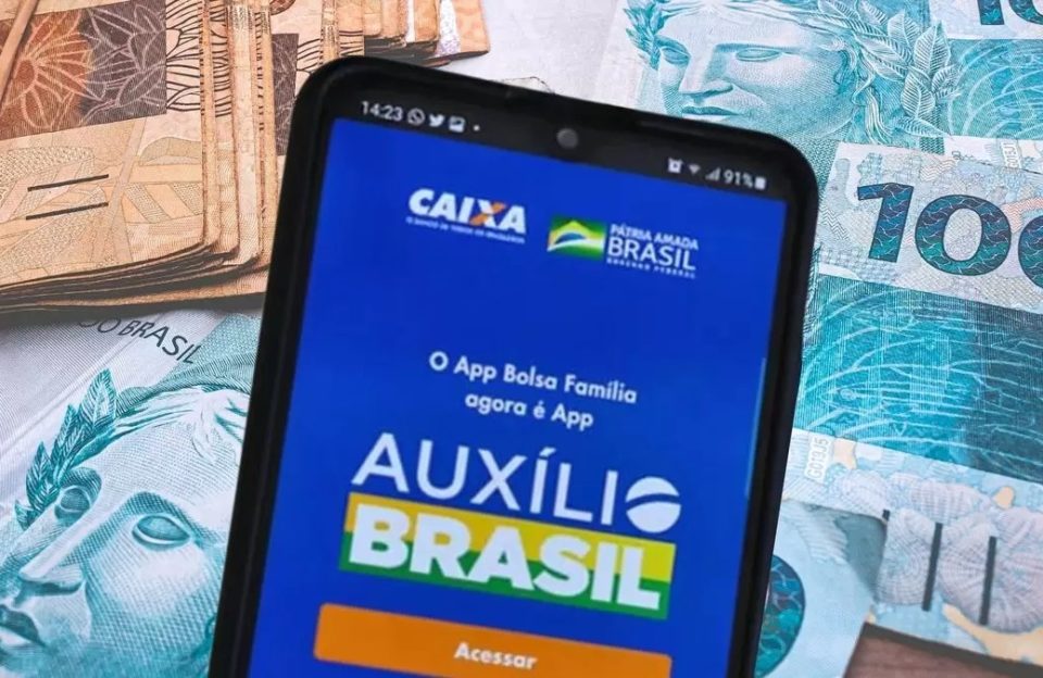 Consignado Auxílio Brasil: Caixa libera R$ 111,8 mi em 1 dia