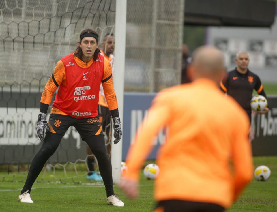 Cássio é liberado e será o goleiro do Corinthians na decisão