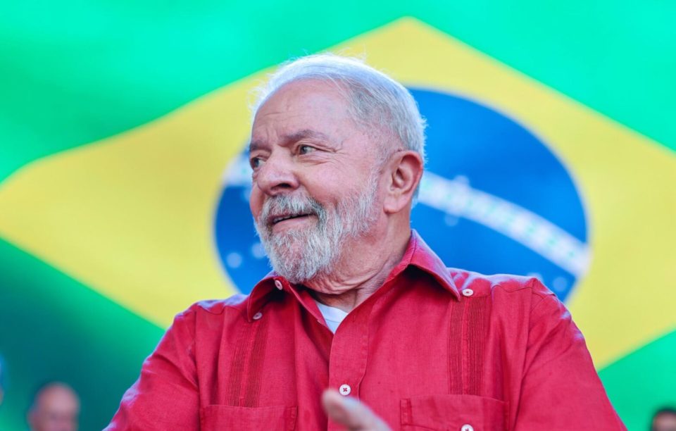 LULA É ELEITO PELA 3ª VEZ PRESIDENTE DO BRASIL