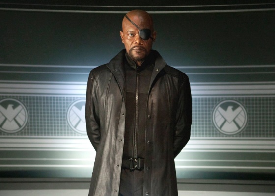 Samuel L. Jackson tuíta em português e convoca Vingadores