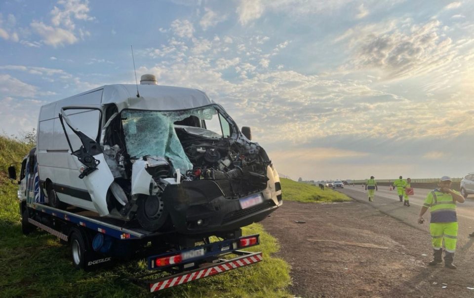 Motorista morre em acidente na SP-327 em Ourinhos