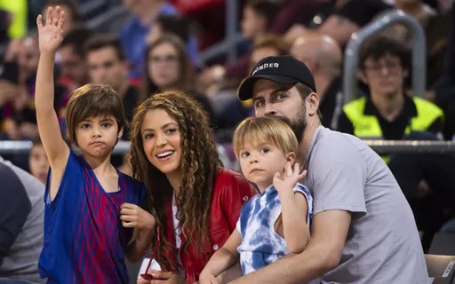 Shakira e Piqué chegam a acordo sobre guarda dos filhos