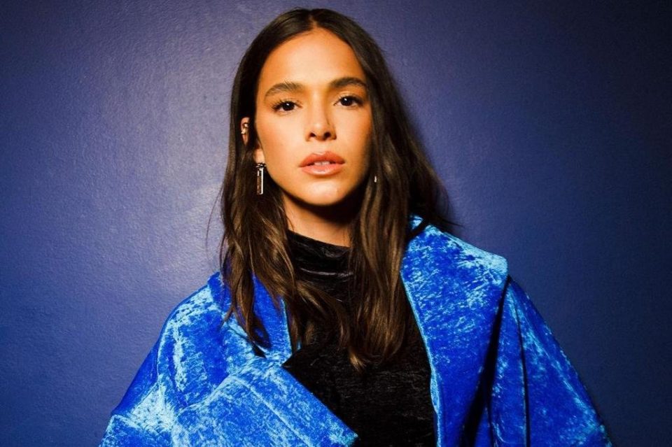 Bruna Marquezine responde a unfollow na irmã e ex de Neymar