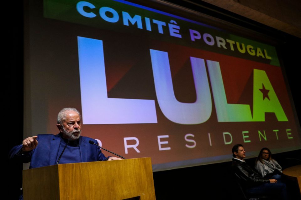 Sem PEC, Lula cogita Auxílio Brasil por MP