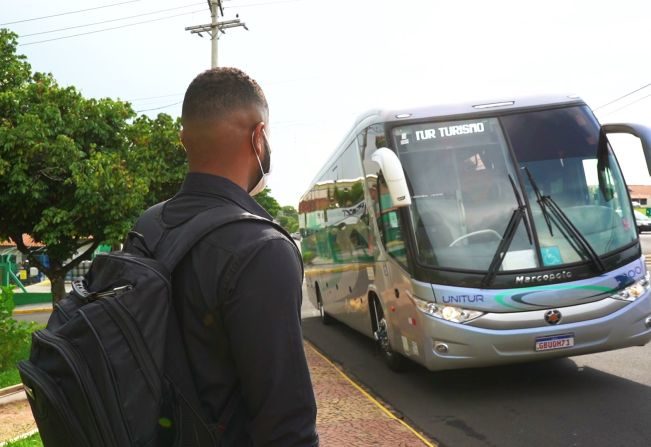 Pompeia oferta transporte para estudantes no Enem