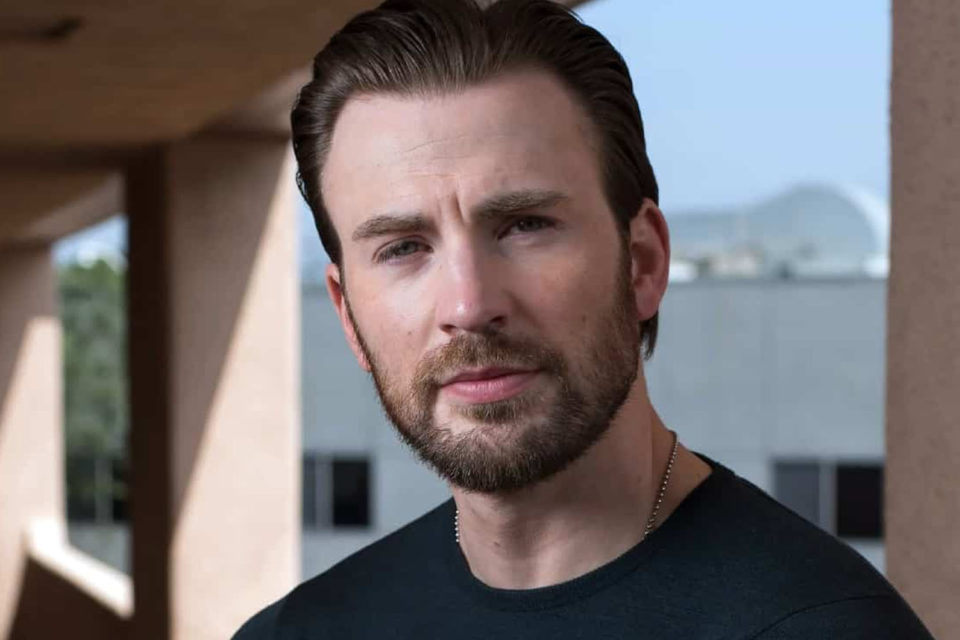 Chris Evans é eleito o homem mais sexy do mundo de 2022