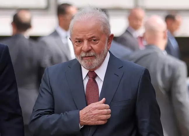 Lula: exame confirma que lesão era benigna