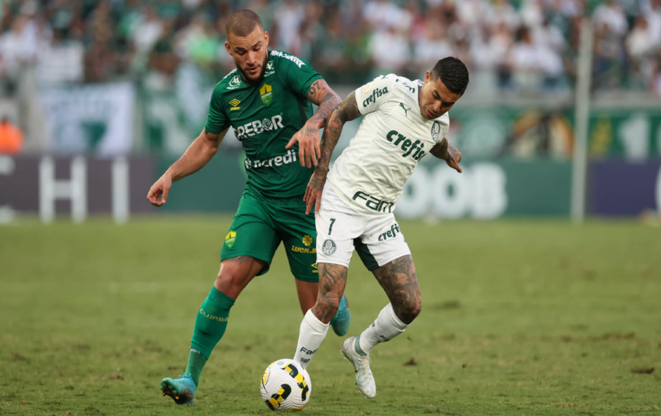 Com time misto, Palmeiras empata com Cuiabá