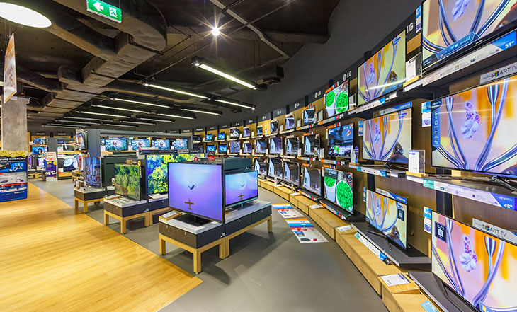 Fabricantes apostam em Black Friday e Copa para elevar vendas de TVs