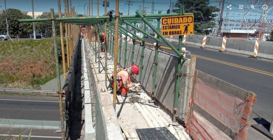 Marília tem operação Pare e Siga no viaduto da rua Bassan