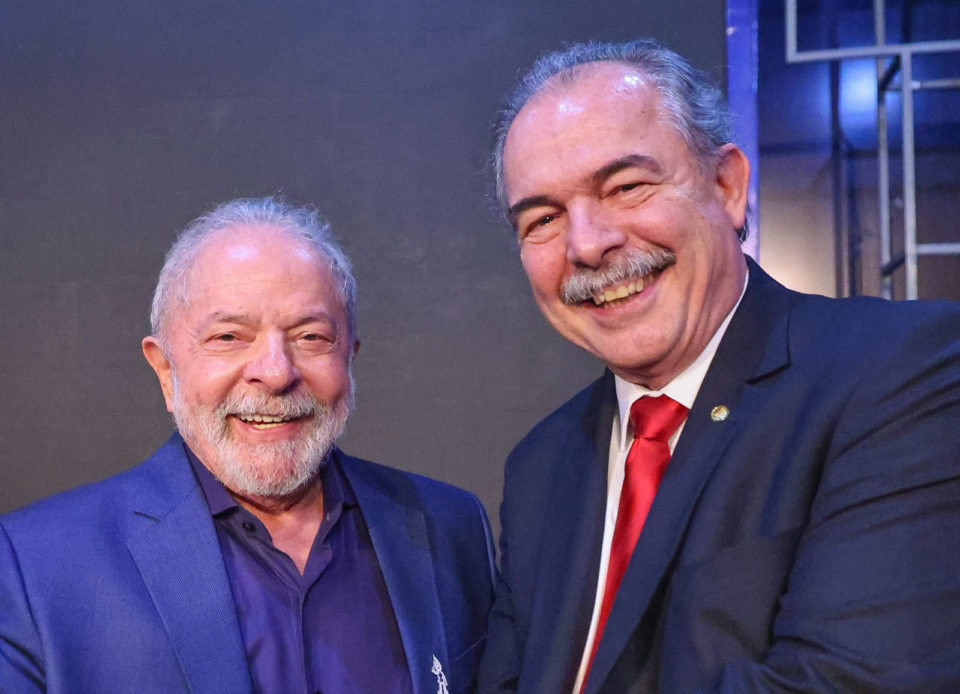 Lula confirma Mercadante como chefe do BNDES