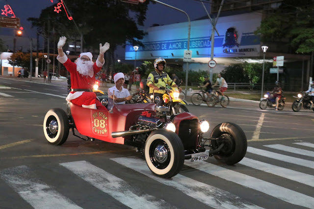 Carreata marca o encerramento do Natal Iluminado em Marília