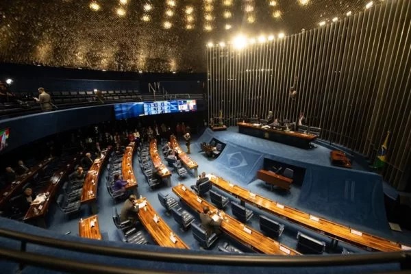 Congresso aprova PEC que amplia teto de gastos em R$ 145 bi