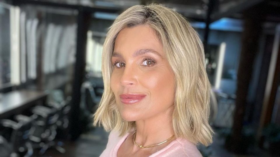 Flávia Alessandra reclama de contrato com a Globo