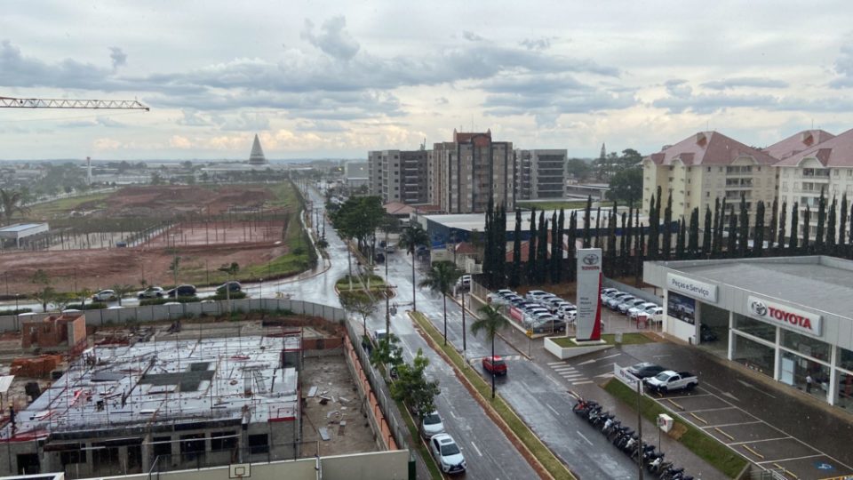 Defesa Civil faz alerta para chuvas fortes nesta semana