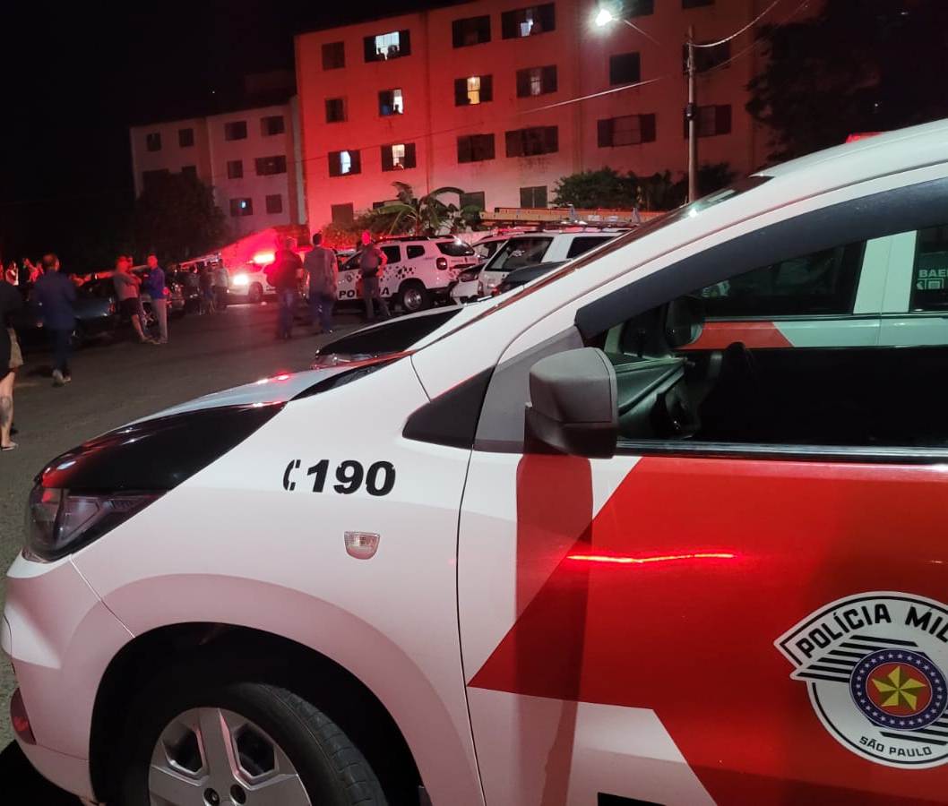 Cozinheira é vítima de bala perdida nos prédios da CDHU, zona sul de Marília