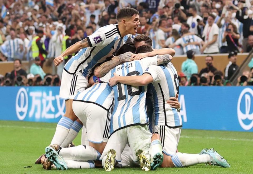 Argentina conquista o tricampeonato e consagra Lionel Messi