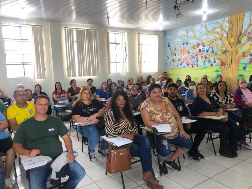 Prefeitura realiza curso de capacitação em alimentação escolar