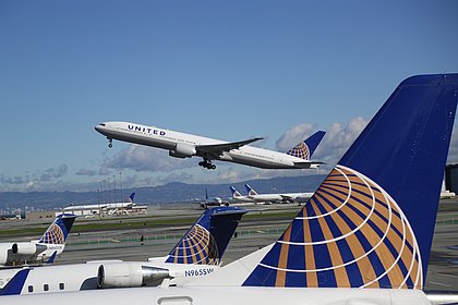 Turbulência em voo do Rio para os EUA deixa cinco feridos