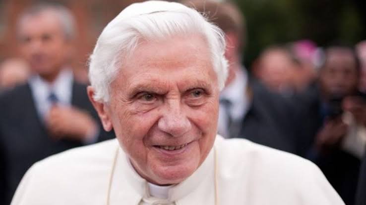 Morre Bento XVI, o primeiro papa a renunciar em 600 anos