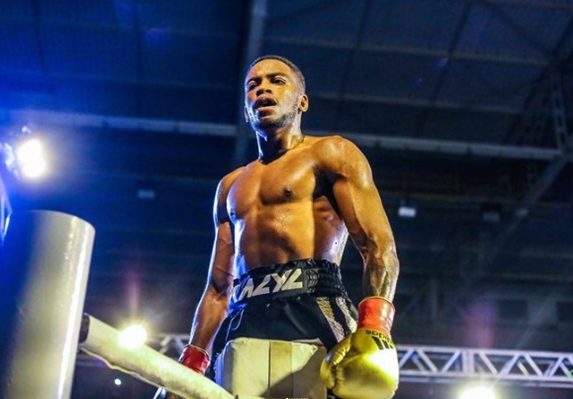 Kalyl Silva, filho de Anderson Silva, estreia no boxe com vitória