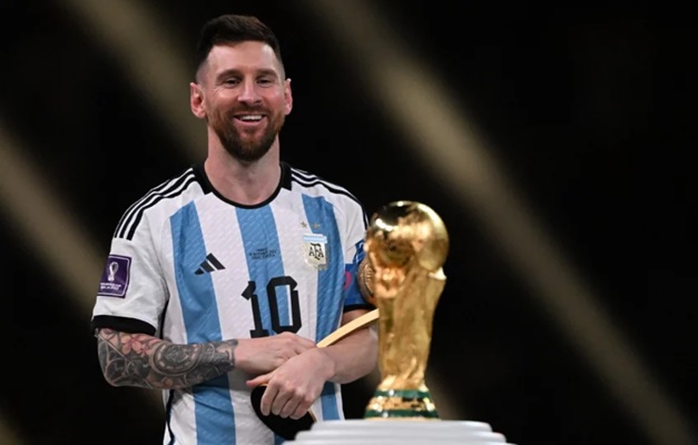 Messi renovará com Paris Saint-Germain, afirma jornal